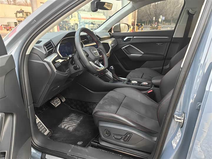 Фото 5 - Audi Q3