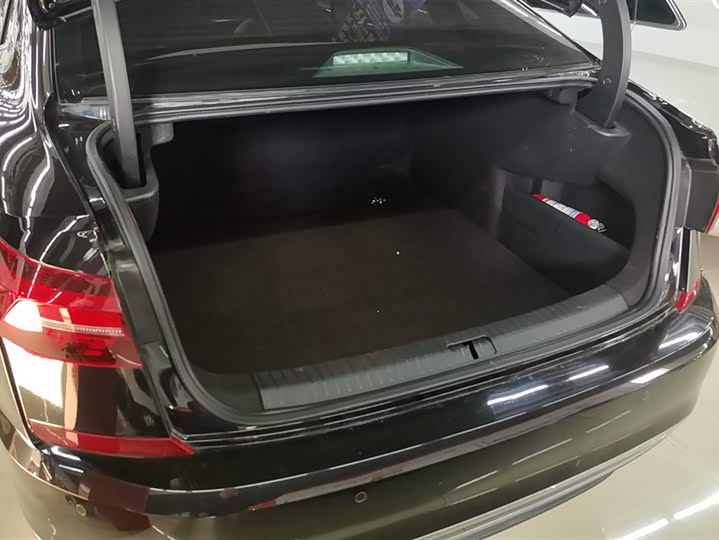 Фото 4 - Volkswagen Passat