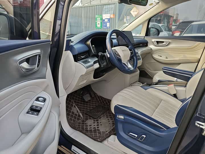 Фото 5 - Roewe iMax 8