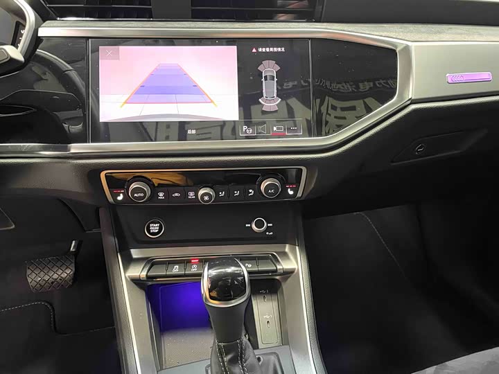 Фото 8 - Audi Q3