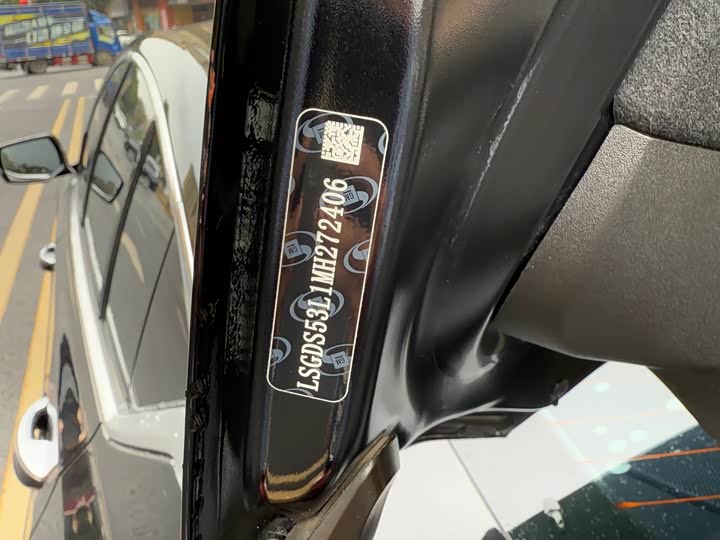 Фото 8 - Cadillac CT5