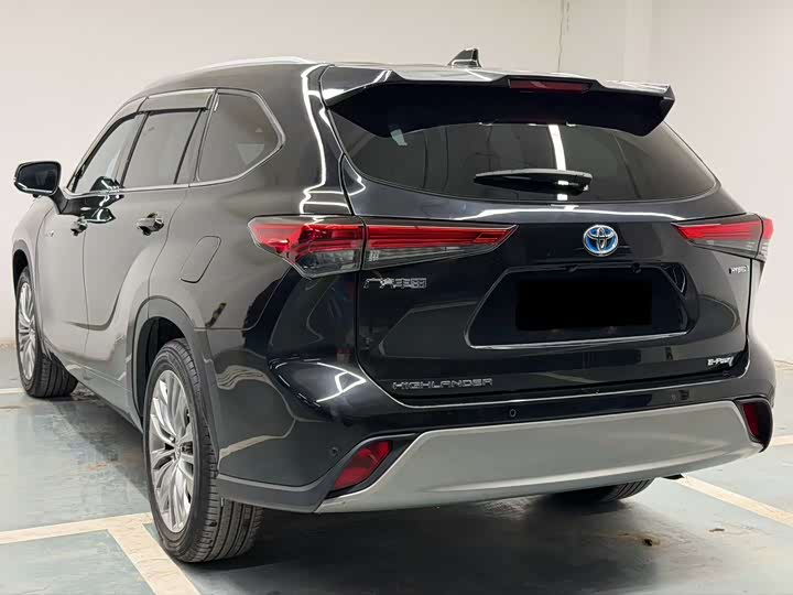 Фото 7 - Toyota Highlander