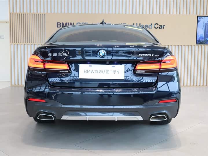 Фото 5 - BMW 5 Series Hybrid