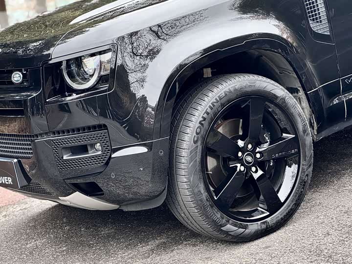 Фото 8 - Land Rover Defender