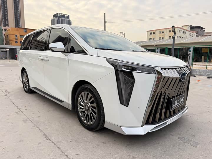 Фото 3 - GAC Trumpchi M8