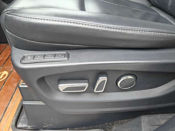 Фото 8 - GAC Trumpchi M8