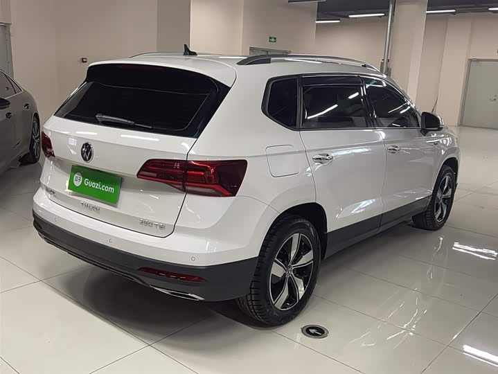 Фото 8 - Volkswagen Tharu