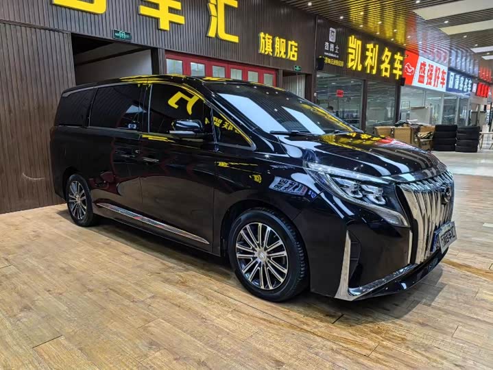 Фото 3 - GAC Trumpchi M8