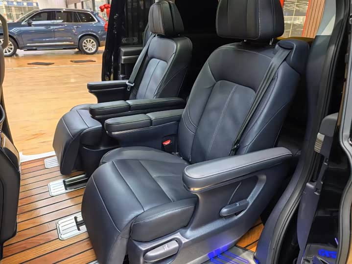 Фото 5 - GAC Trumpchi M8