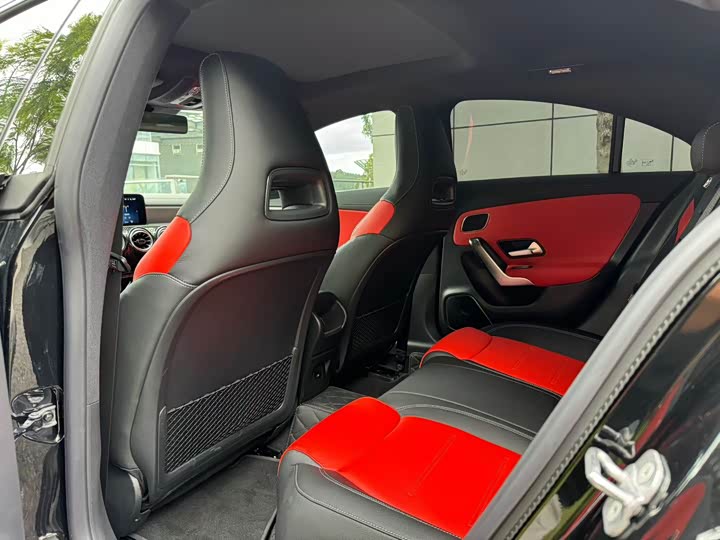 Фото 5 - Mercedes-Benz CLA-Class AMG