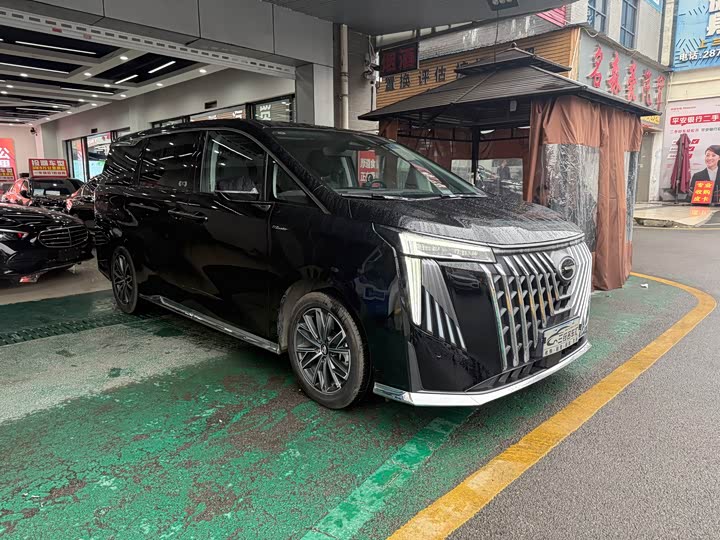 Фото 3 - GAC Trumpchi M8