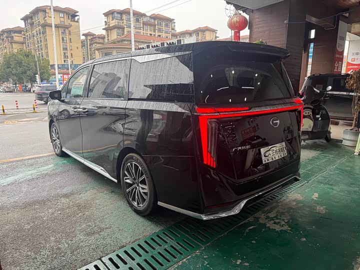 Фото 4 - GAC Trumpchi M8