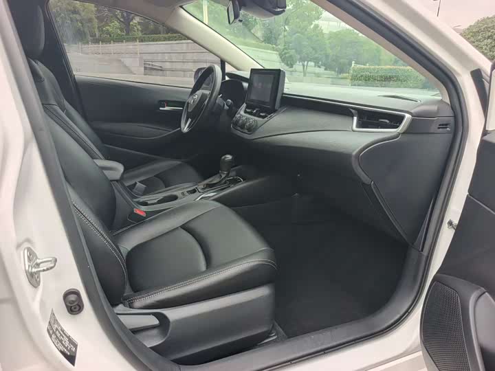 Фото 7 - Toyota Corolla