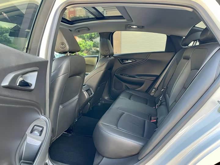 Фото 6 - Chevrolet Malibu XL