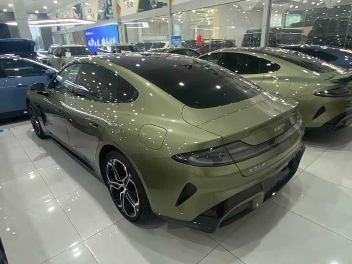 Фото 3 - Xiaomi SU7