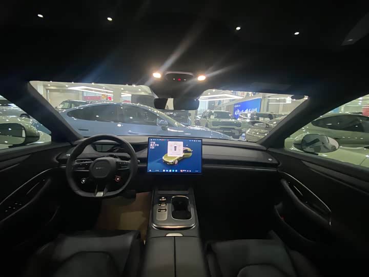 Фото 8 - Xiaomi SU7