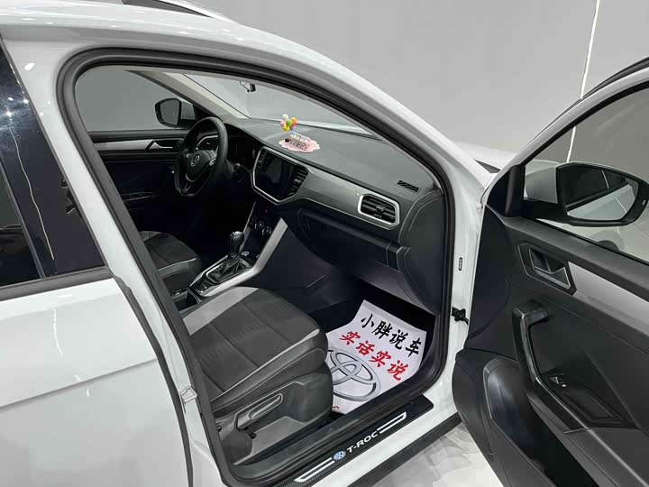 Фото 7 - Volkswagen T-Roc