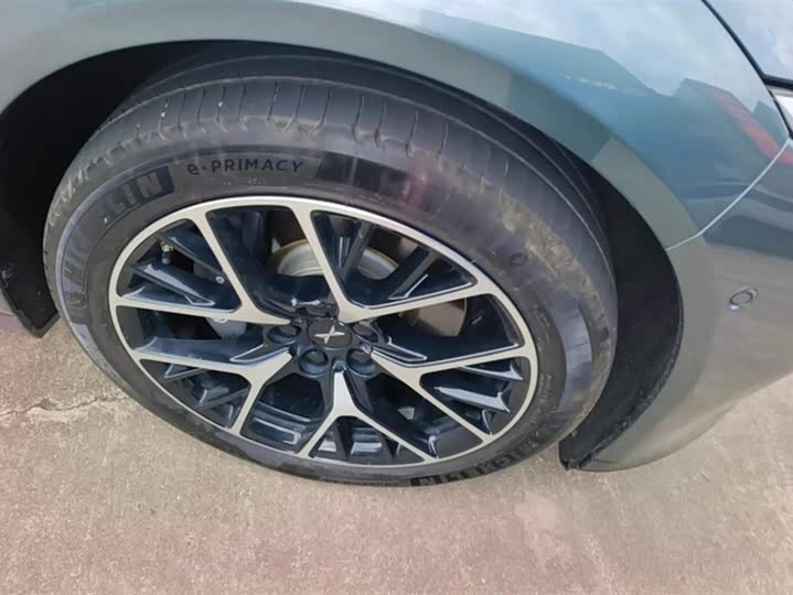 Фото 6 - XPeng P7