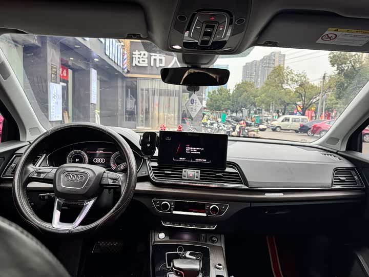 Фото 7 - Audi Q5L