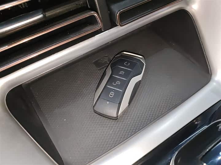 Фото 9 - BYD Song Pro