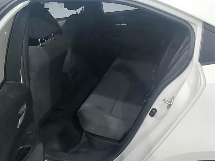 Фото 9 - Toyota Corolla