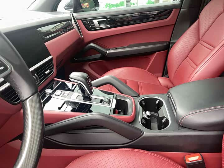 Фото 6 - Porsche Cayenne