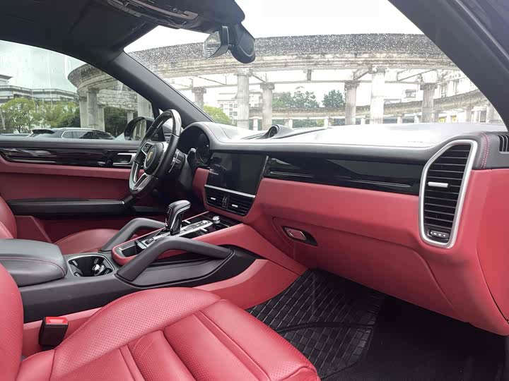 Фото 9 - Porsche Cayenne