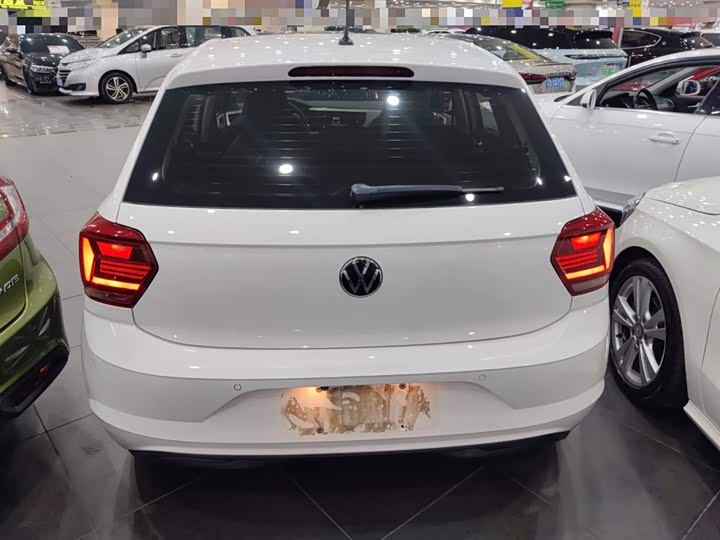 Фото 6 - Volkswagen Polo