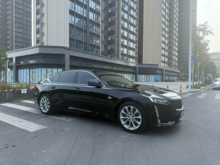 Фото 6 - Cadillac CT5