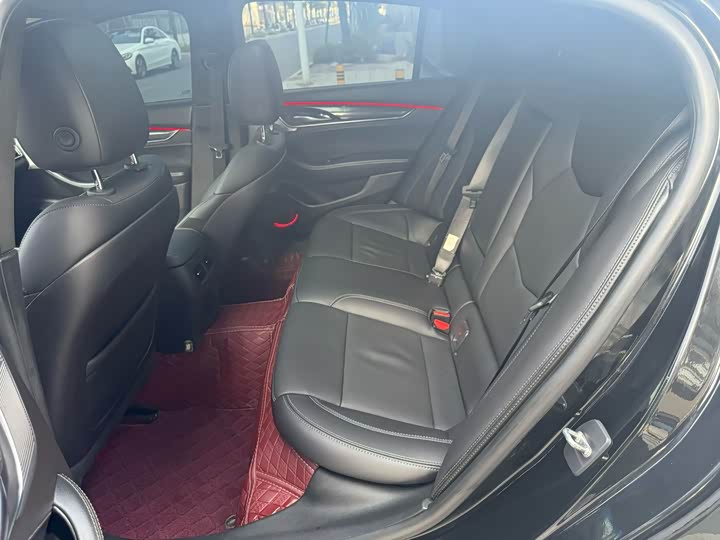 Фото 9 - Cadillac CT5