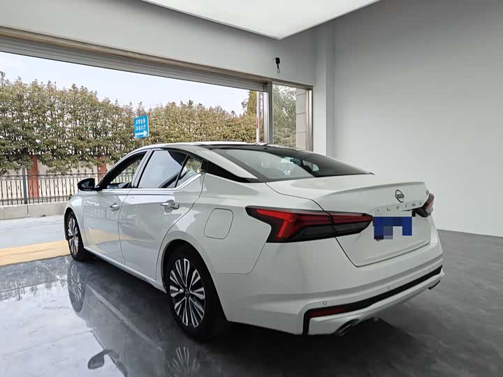 Фото 5 - Nissan Teana