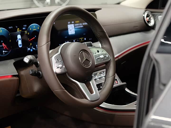 Фото 7 - Mercedes-Benz CLS-Class