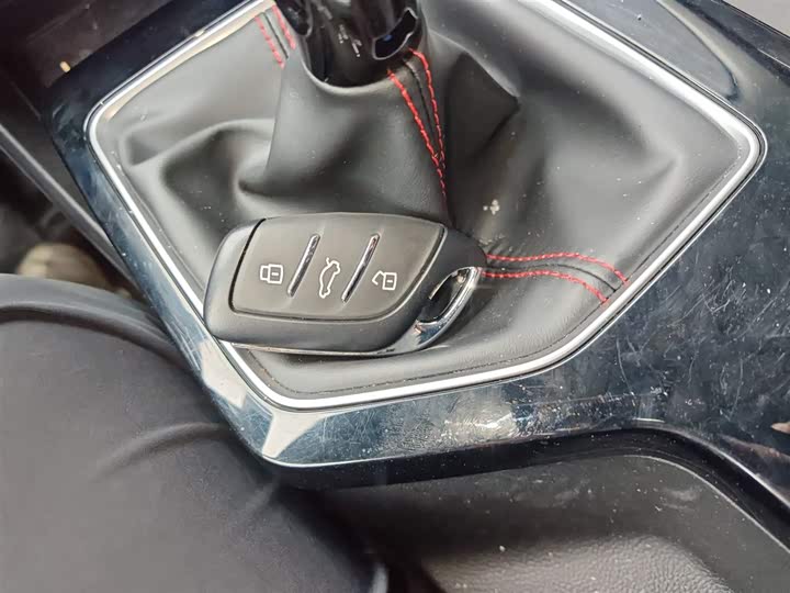 Фото 9 - MG Motor 5