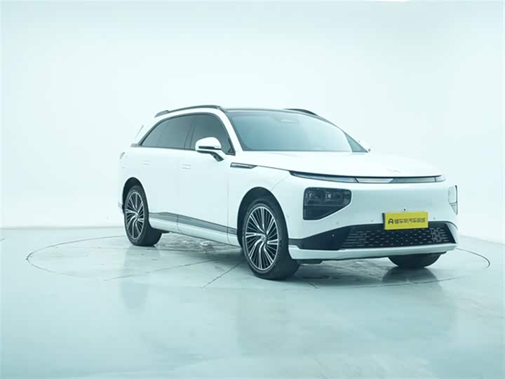 Фото 4 - XPeng G9