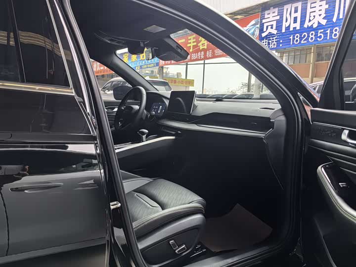 Фото 4 - Geely Preface