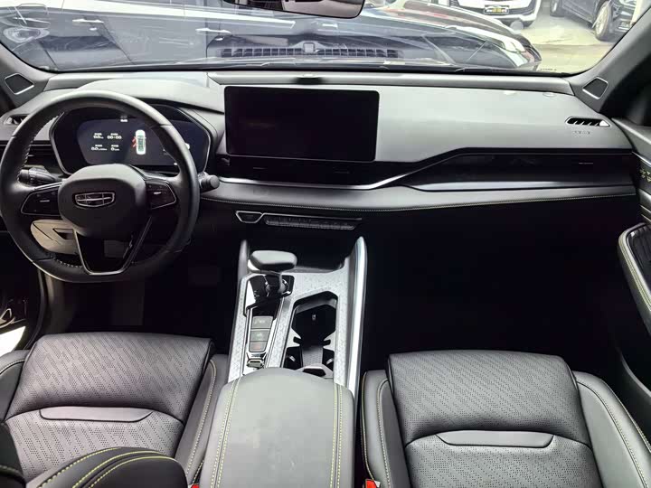 Фото 7 - Geely Preface