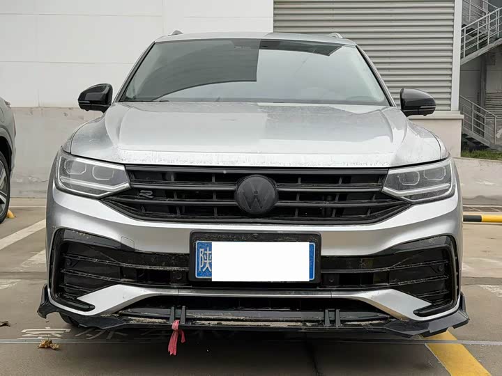 Фото 2 - Volkswagen Tiguan L Pro