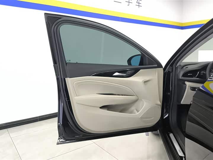 Фото 7 - Buick Regal