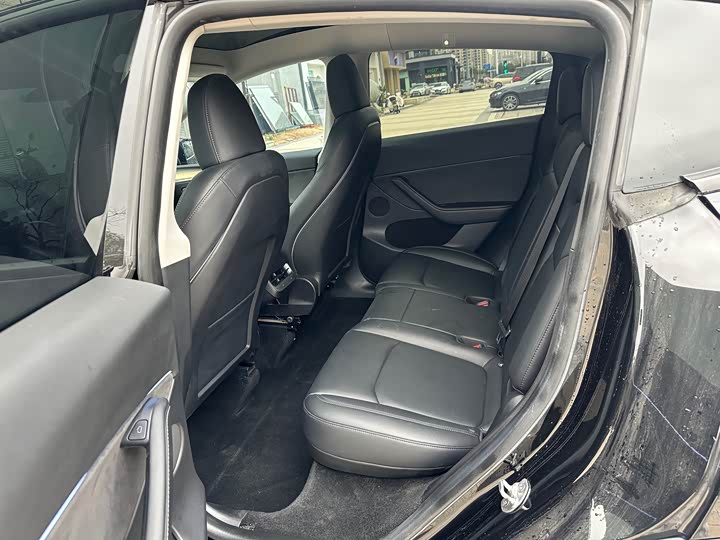 Фото 5 - Tesla Model Y