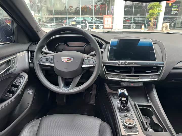 Фото 4 - Cadillac CT5