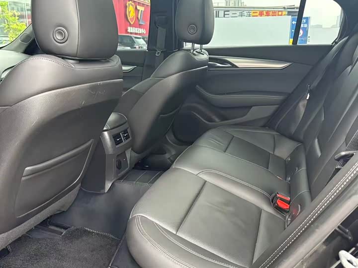 Фото 6 - Cadillac CT5