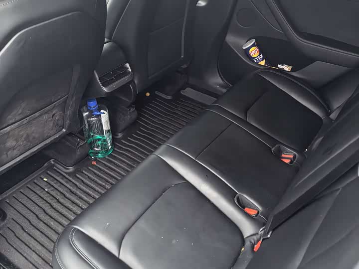 Фото 6 - Tesla Model Y