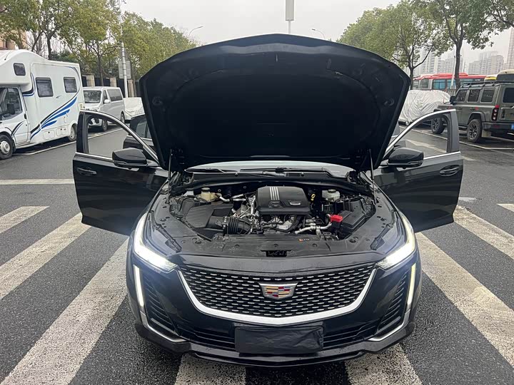 Фото 9 - Cadillac CT5