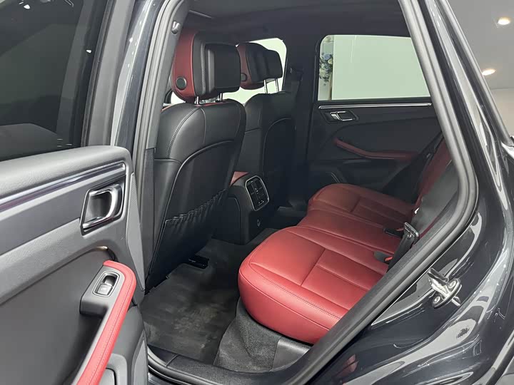 Фото 8 - Porsche Macan