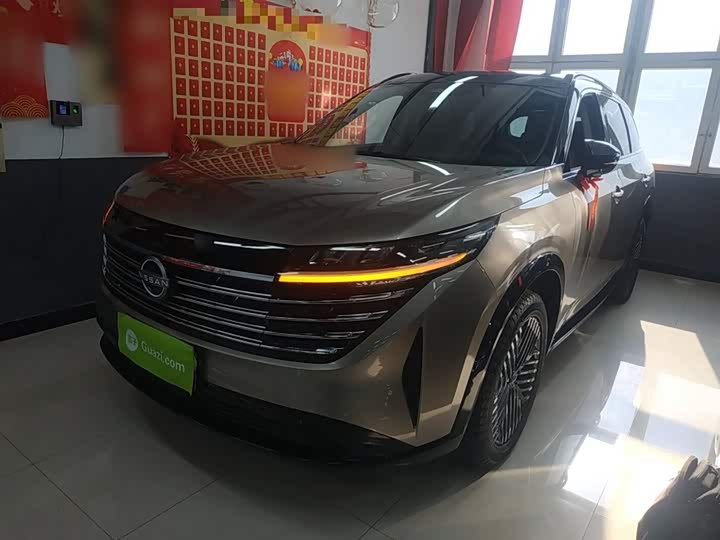 Фото 1 - Nissan Pathfinder