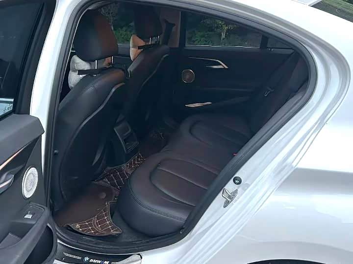 Фото 5 - BMW 1 Series