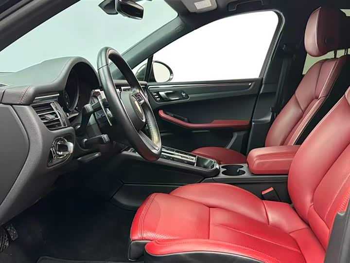 Фото 9 - Porsche Macan