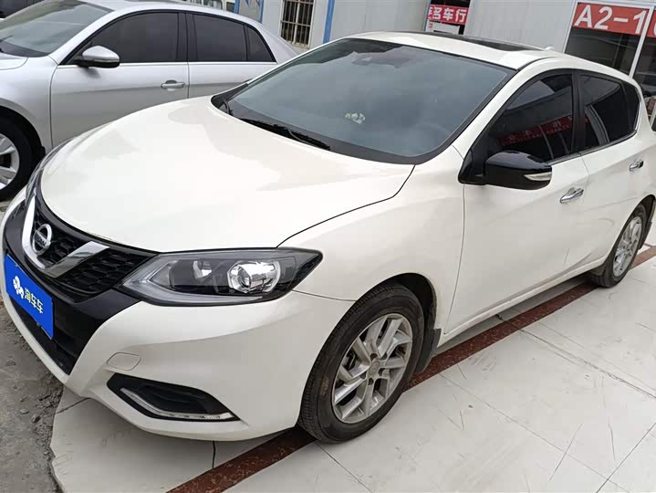 Фото 1 - Nissan Tiida