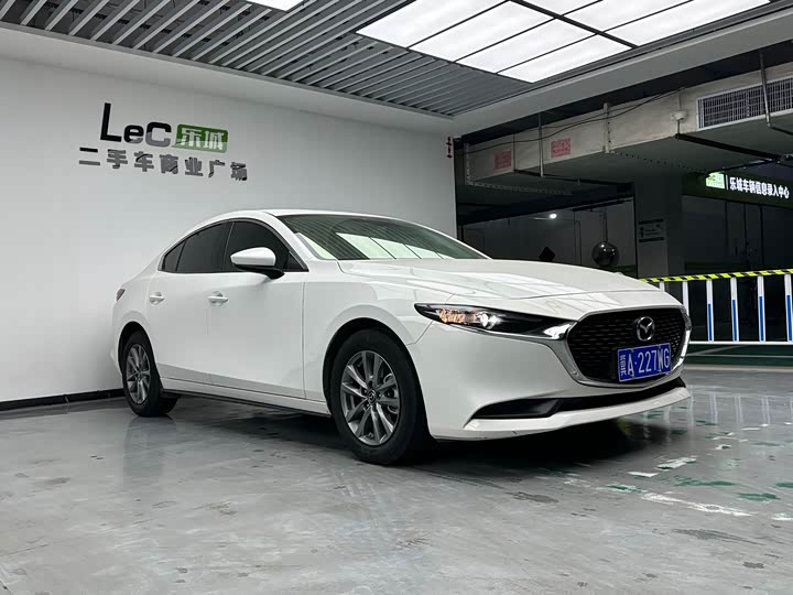 Фото 3 - Mazda 3 (Axela)