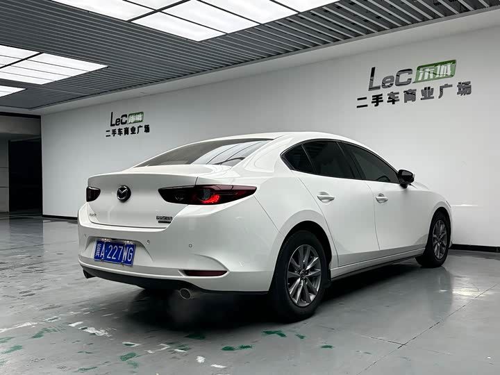 Фото 6 - Mazda 3 (Axela)